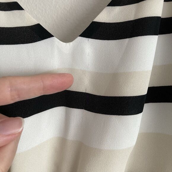 Aritzia Babaton Double V-Neck Tank Top Medium Striped Black Tan Sleeveless - Picture 4 of 11